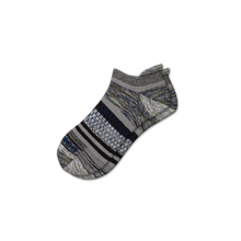 Load image into Gallery viewer, Men's Brush Stripe Ankle Socks