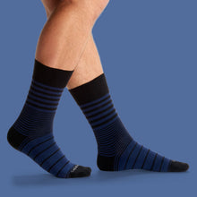 Load image into Gallery viewer, Men's Stripe Dress Calf Socks