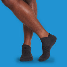 Load image into Gallery viewer, Men's Gripper Ankle Socks