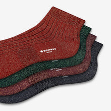 Load image into Gallery viewer, Women's Lightweight Sparkle Ribbed Quarter Sock Gift Box