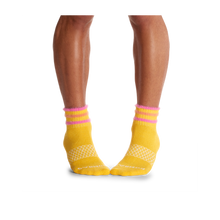 Load image into Gallery viewer, Sesame Street Fuzzy Big Bird Socks

