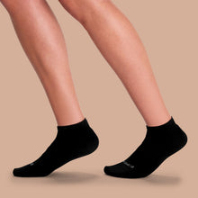 Load image into Gallery viewer, Women's Lightweight Ankle Sock 8-Pack
