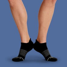 Load image into Gallery viewer, Women's Merino Wool Ankle Socks
