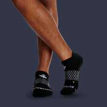 Load image into Gallery viewer, Men's All-Purpose Performance Ankle Sock 3-Pack
