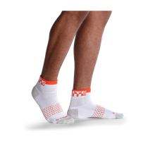 Load image into Gallery viewer, Yara Unite Quarter Socks - Blood Orange
