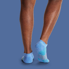 Load image into Gallery viewer, Men's Spring Fling Ankle Socks
