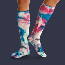 Load image into Gallery viewer, Women's Tie Dye Performance Ski &amp; Snowboard Socks
