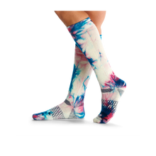 Load image into Gallery viewer, Women's Tie Dye Performance Ski &amp; Snowboard Socks
