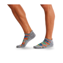 Load image into Gallery viewer, Men's Camo Ankle Socks
