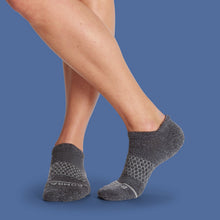 Load image into Gallery viewer, Women's Merino Wool Ankle Socks
