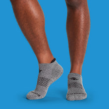 Load image into Gallery viewer, Men's Gripper Ankle Socks
