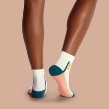 Load image into Gallery viewer, Yara Lightweight Quarter Sock
