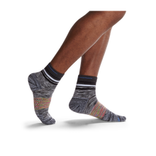 Load image into Gallery viewer, Men's Summer Style Performance Running Quarter Socks
