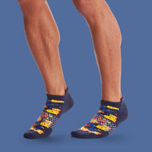 Load image into Gallery viewer, Men's Camo Ankle Socks
