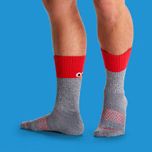 Load image into Gallery viewer, Men's Sesame Street Elmo Colorblock Socks
