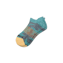 Load image into Gallery viewer, Men's Spring Fling Ankle Socks
