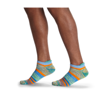 Load image into Gallery viewer, Men's Brush Stripe Ankle Socks
