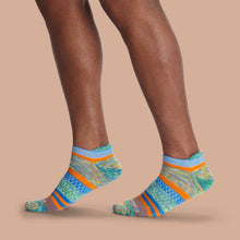 Load image into Gallery viewer, Men's Brush Stripe Ankle Socks
