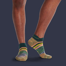 Load image into Gallery viewer, Men's Summer Style Performance Running Ankle Socks
