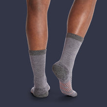 Load image into Gallery viewer, Men's Performance Merino Hiking Calf Socks
