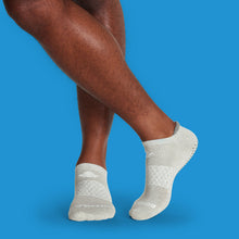 Load image into Gallery viewer, Men's Gripper Ankle Socks
