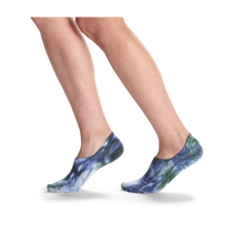 Load image into Gallery viewer, Women's Lightweight Tie Dye No Show Socks

