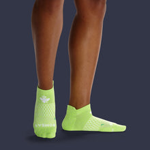Load image into Gallery viewer, Women's All-Purpose Performance Ankle Sock 3-Pack
