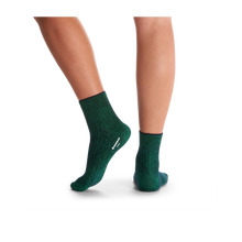 Load image into Gallery viewer, Women's Lightweight Sparkle Ribbed Quarter Sock Gift Box
