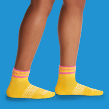 Load image into Gallery viewer, Sesame Street Fuzzy Sock 4-Pack
