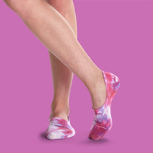 Load image into Gallery viewer, Women's Lightweight Tie Dye No Shows Sock 4-Pack
