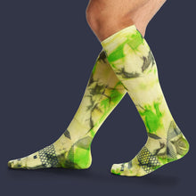 Load image into Gallery viewer, Men's Tie Dye Performance Ski &amp; Snowboard Sock 4-Pack
