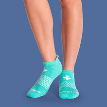 Load image into Gallery viewer, Women's Ankle Sock 8-Pair Gift Box
