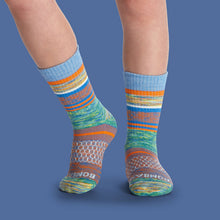 Load image into Gallery viewer, Youth Brush Stripe Calf Sock 8-Pack
