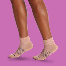 Load image into Gallery viewer, Women's Sparkle Quarter Sock 4-Pack
