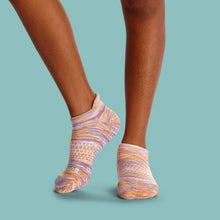 Load image into Gallery viewer, Youth Space Dye Gripper Ankle Sock 4-Pack
