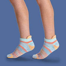 Load image into Gallery viewer, Youth Brush Stripe Ankle Sock 4-Pack
