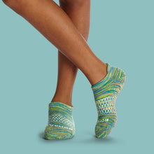 Load image into Gallery viewer, Youth Space Dye Gripper Ankle Sock 4-Pack
