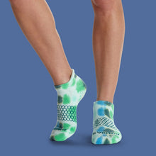 Load image into Gallery viewer, Women's Color Swatch Tie Dye Ankle Sock 4-Pack
