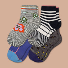 Load image into Gallery viewer, Women's Lightweight Quarter Sock 4-Pack
