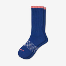 Load image into Gallery viewer, Men's Solid Neon Tipping Calf Socks
