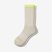 Load image into Gallery viewer, Men's Solid Neon Tipping Calf Socks
