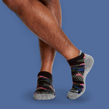 Load image into Gallery viewer, Men's Camo Ankle Socks
