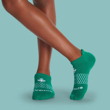 Load image into Gallery viewer, Youth Solids Ankle Sock 4-Pack
