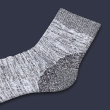 Load image into Gallery viewer, Men's Hiking Quarter Socks
