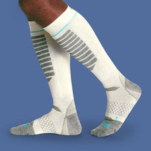 Load image into Gallery viewer, Men's Lightweight Performance Ski &amp; Snowboard Sock 4-Pack
